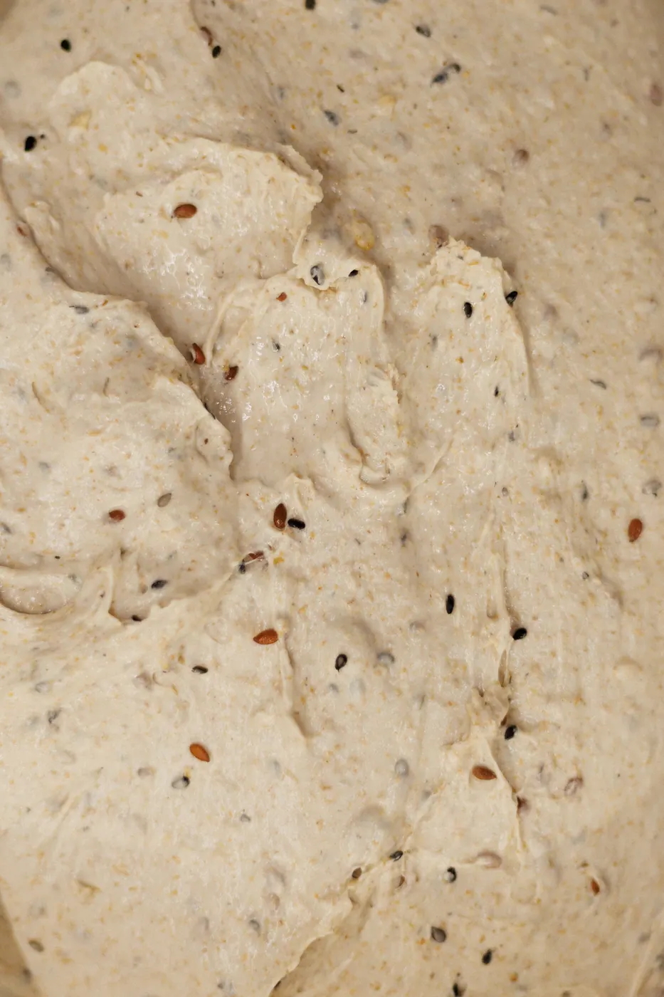 Massa de pão de fermentação natural com sementes